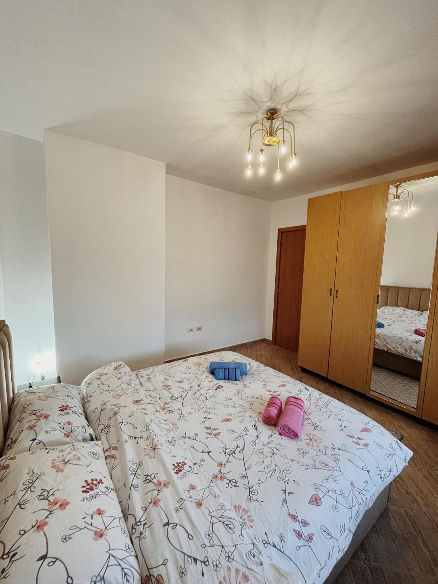 Lovely Apartment Тирана Экстерьер фото