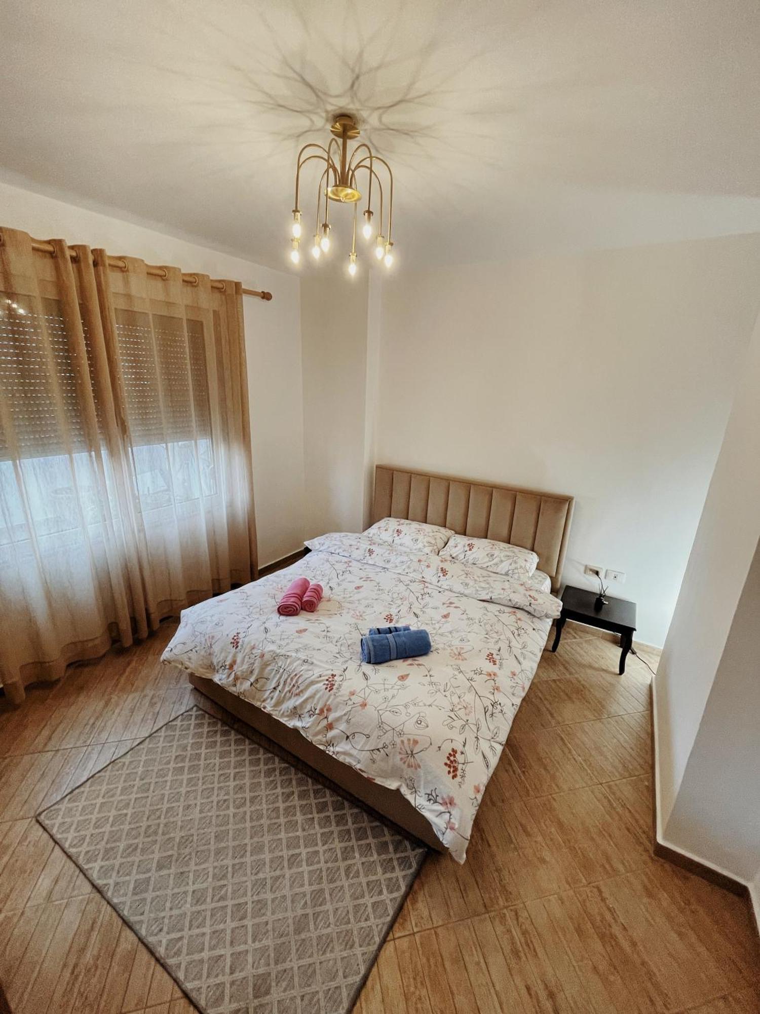 Lovely Apartment Тирана Экстерьер фото