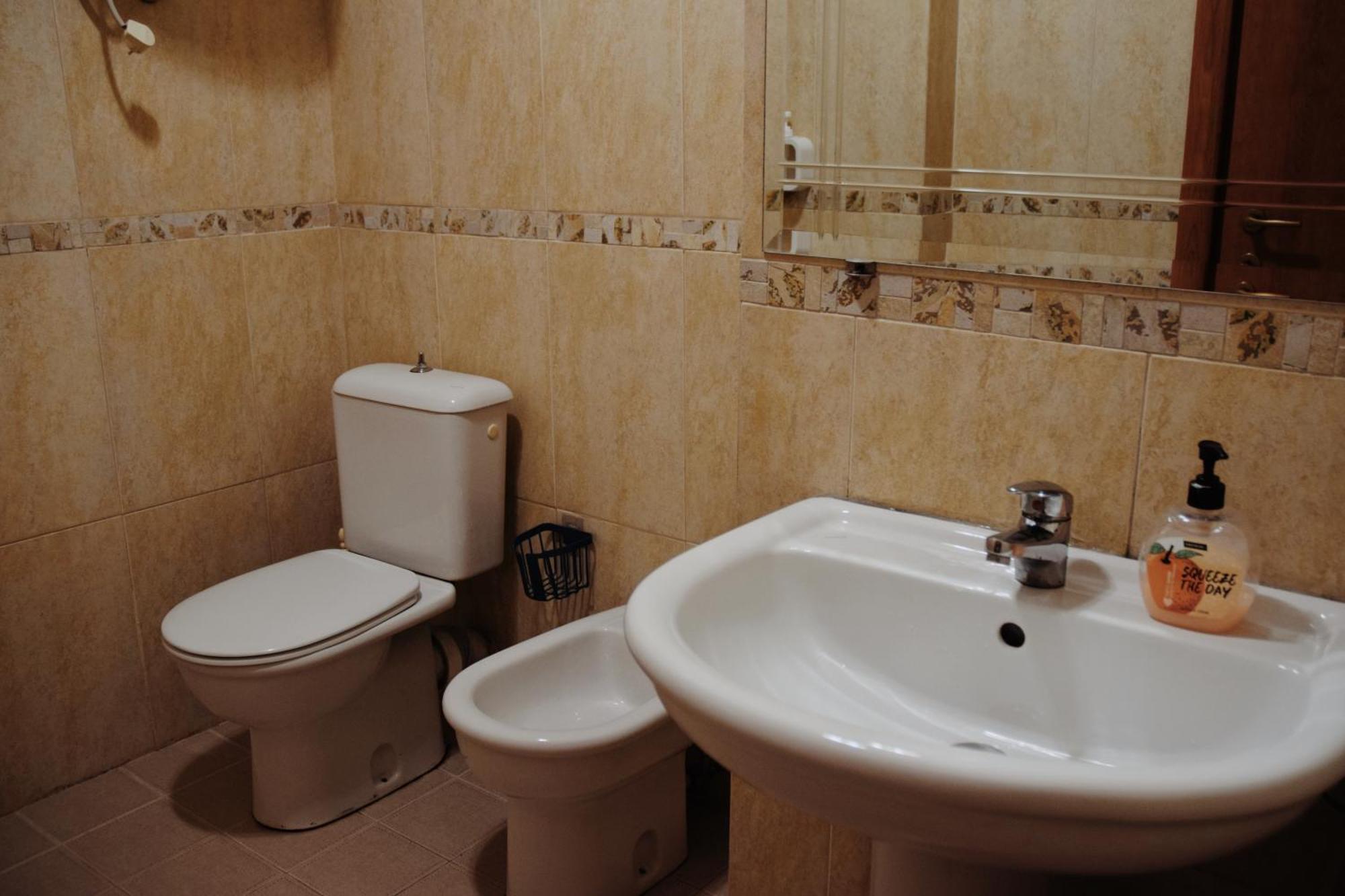 Lovely Apartment Тирана Экстерьер фото