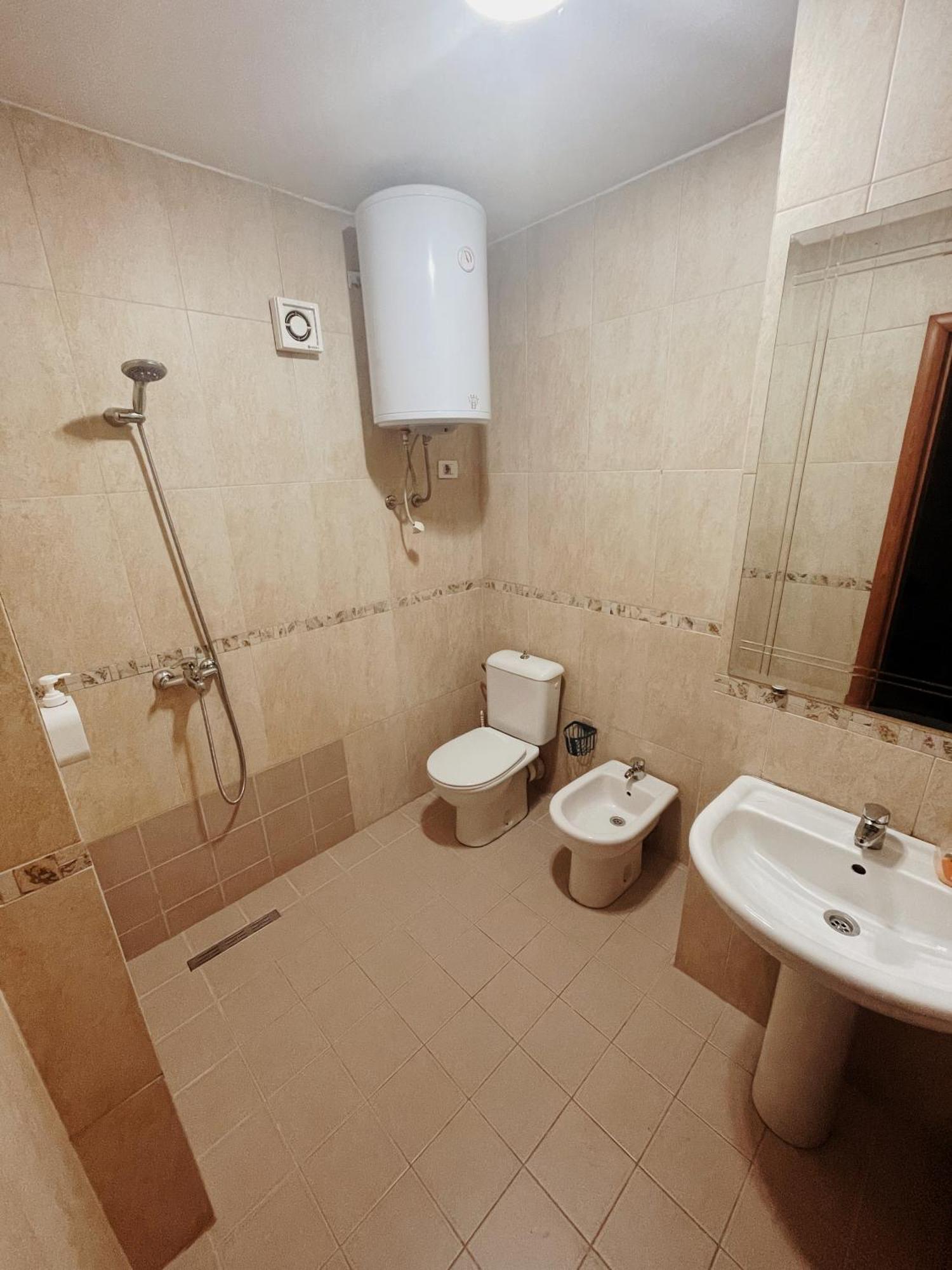 Lovely Apartment Тирана Экстерьер фото